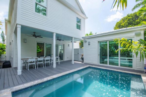 Rigby House - Brand New with Private Pool